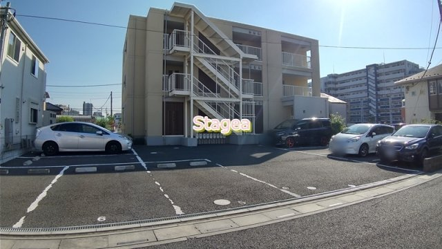 パルコンマックスの駐車場