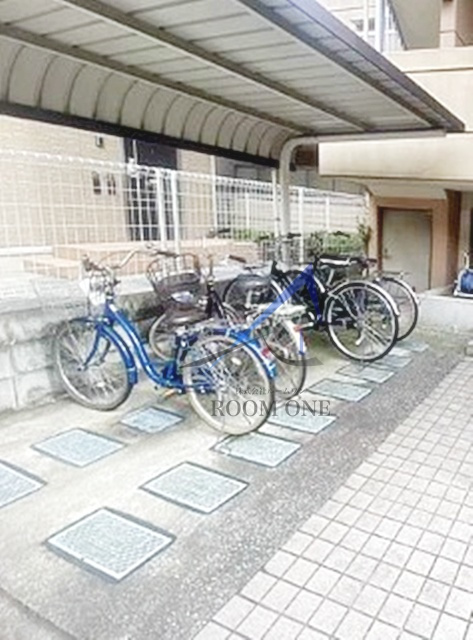 PIフラッツのその他共用部分|駐輪場です。