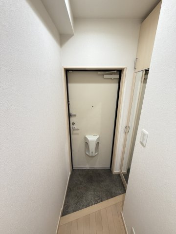 ZEUS桜川プレミアムの玄関
