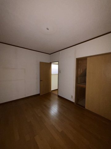 戸建て(須磨区戎町5-3-3)の洋室