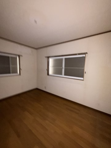 戸建て(須磨区戎町5-3-3)の洋室