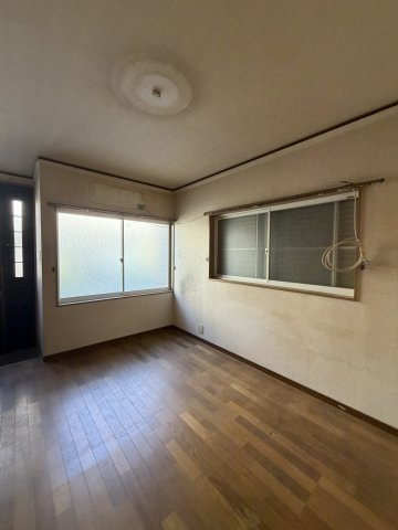 戸建て(須磨区戎町5-3-3)の居間・リビング