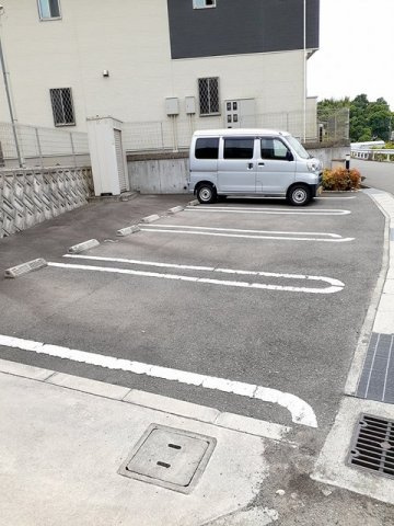 エステート上口の駐車場