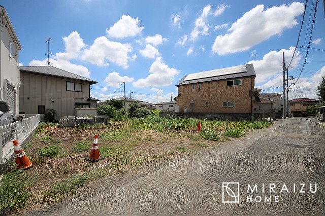 【外観】 | プライバシー性と開放感を高める住環境。陽当たりの良い開かれたロケーションを活かし、心地よい暮らしをプランニング