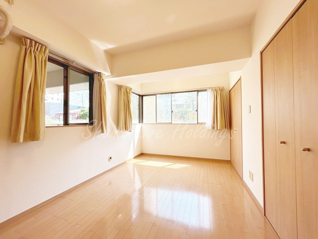藤沢市鵠沼花沢町の賃貸マンションの寝室