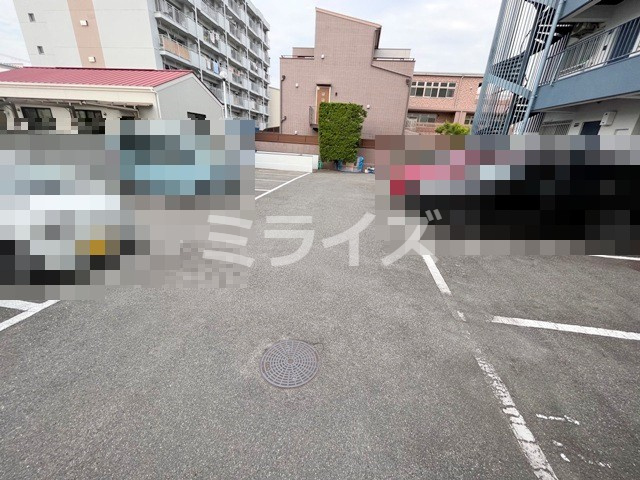 【駐車場】 | CHATEAU　SUNRISE