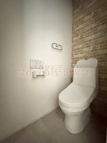 Brave Base花畑駅南のトイレ|コンパクトで使いやすいトイレです