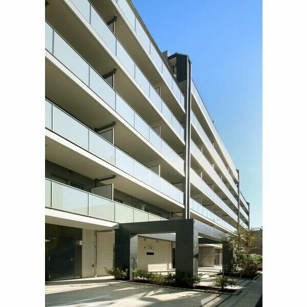 エルフォルテ東日暮里の外観