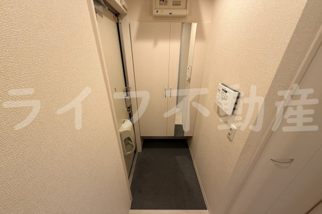 ラフィーネ徳庵の玄関