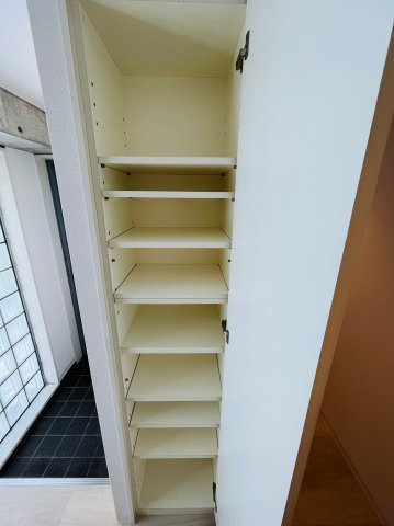 仲介手数料0！！イルソーレの収納