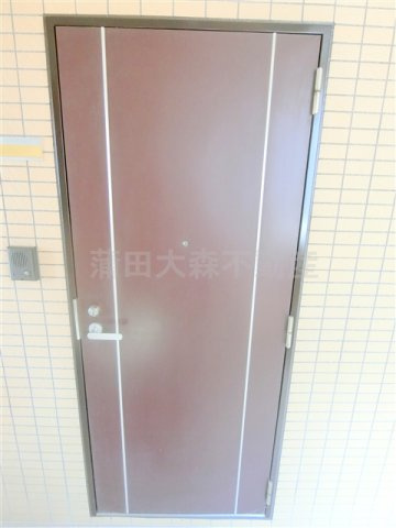 モカネスト久が原の玄関