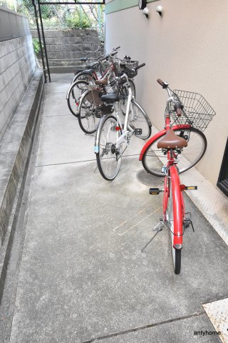 カルム香川Ⅱ　仲介手数料無料の駐車場