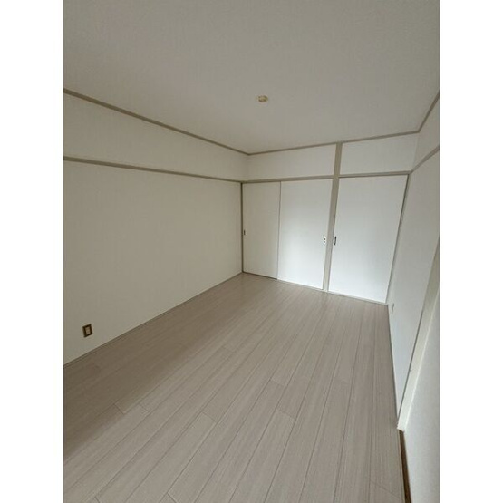 【洋室】 | かねまつ南巽マンション