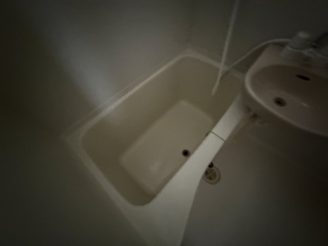 リヴェール西出の浴室