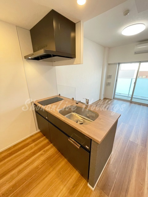 茅ヶ崎市十間坂１丁目の賃貸マンションのキッチン|広々としたキッチンです♪