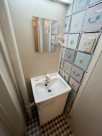 西宮市瓦林町の賃貸マンションの洗面所