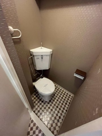 西宮市瓦林町の賃貸マンションのトイレ