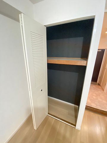 西宮市門戸荘の賃貸マンションの収納