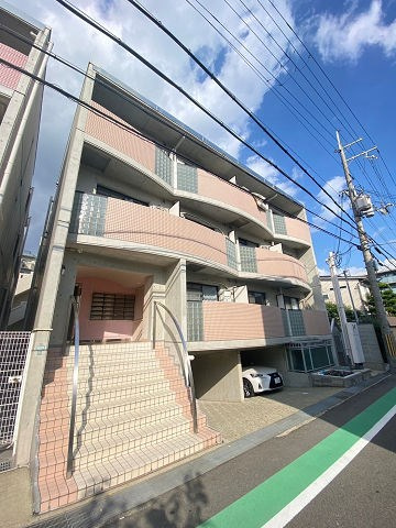 西宮市門戸荘の賃貸マンションの外観
