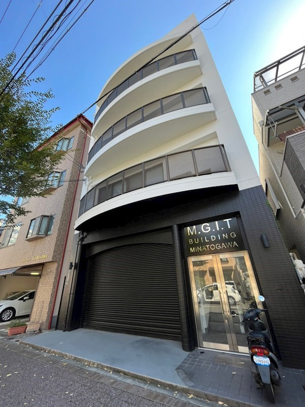M.G.I.T MINATOGAWA BLDの外観
