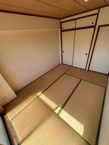 ハイツ菊水の和室