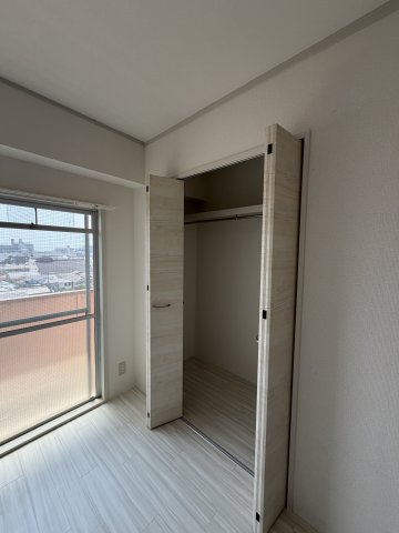 神戸市須磨区若木町１丁目の賃貸マンションの収納
