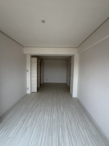 神戸市須磨区若木町１丁目の賃貸マンションの居間・リビング