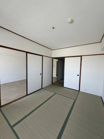 惣町サンハイツの和室