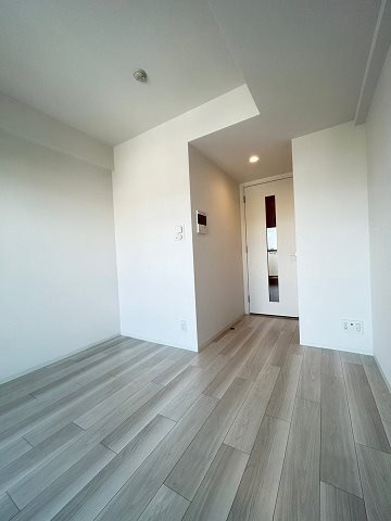 エスリードレジデンス大阪ウエストコートの寝室|落ち着いて過ごせるお部屋なので、寝室にいかがでしょうか