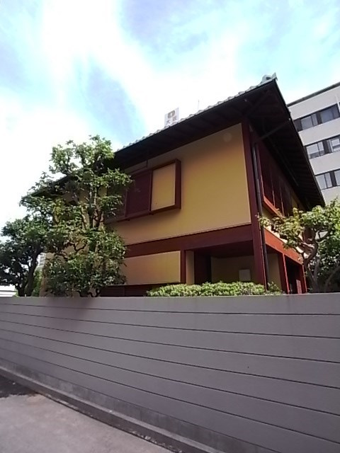 西宮市南昭和町の一戸建ての外観