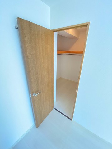 西宮市久保町の賃貸マンションの収納