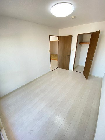 西宮市久保町の賃貸マンションの寝室
