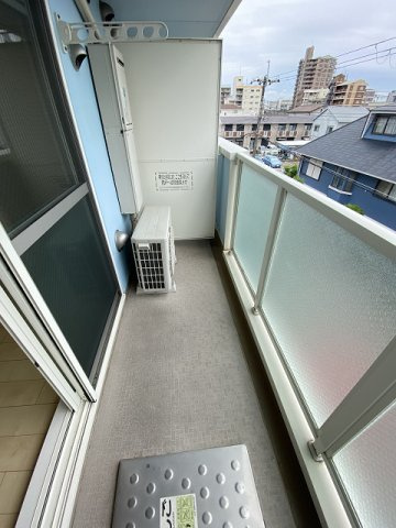 西宮市越水町の賃貸マンションのバルコニー