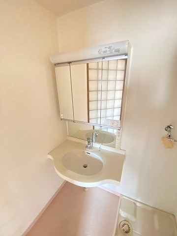 西宮市南昭和町の賃貸マンションの洗面所