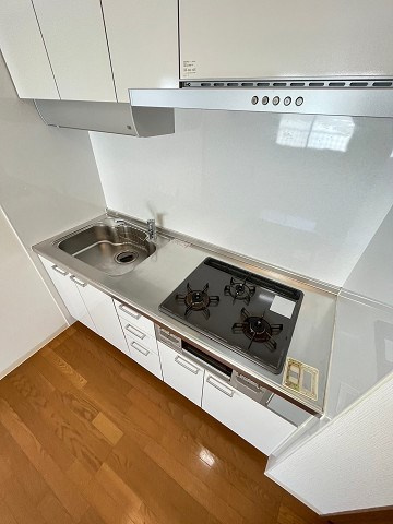 西宮市南昭和町の賃貸マンションのキッチン