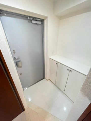 ブラービ南船場の玄関