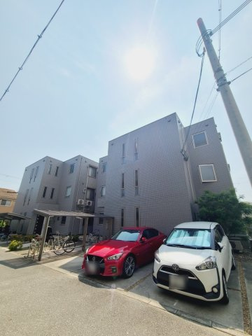 西宮市伏原町のアパートの外観