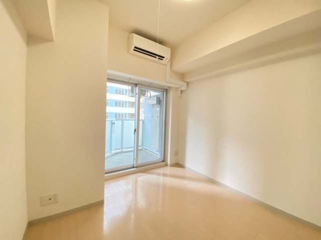 大阪市中央区糸屋町１丁目の賃貸マンションの居間・リビング