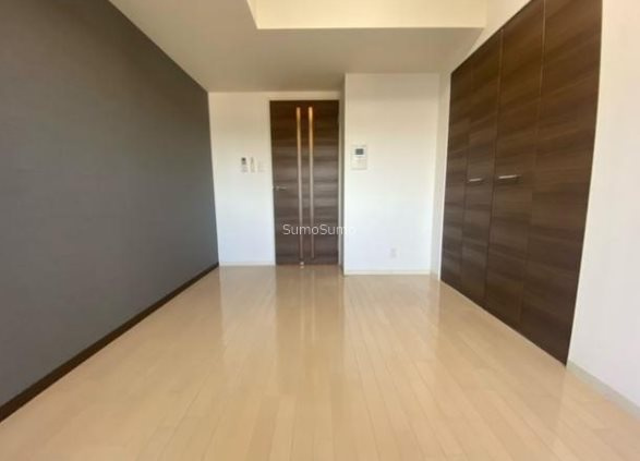 大阪市中央区高津２丁目の賃貸マンションの寝室