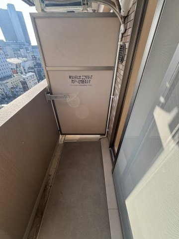 大阪市中央区日本橋１丁目の賃貸マンションのバルコニー