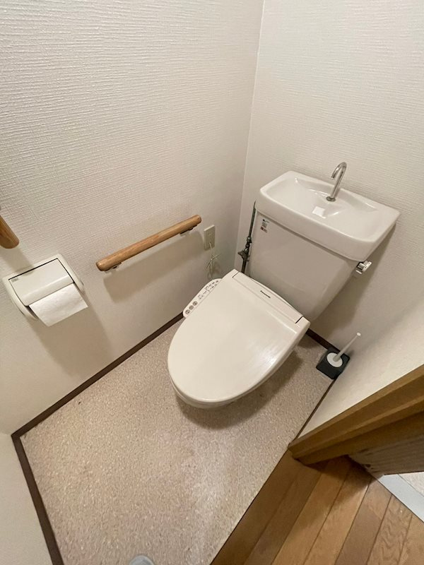 フェニーチェ神戸のトイレ|ゆったりとした空間のトイレです