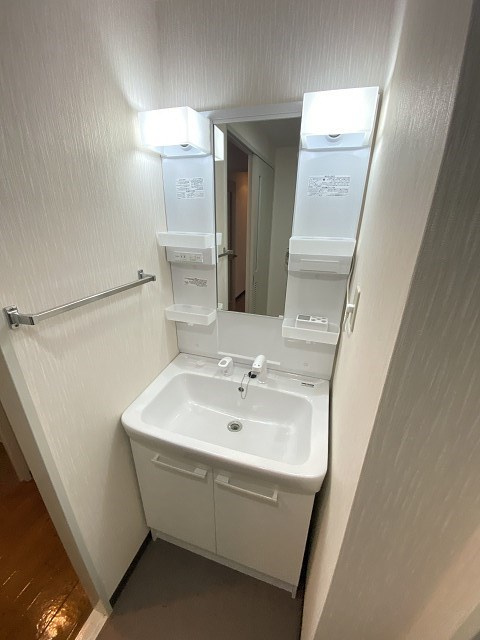 西宮市広田町の賃貸マンションの洗面所