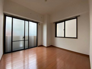 サンプラザ本山南の居間・リビング
