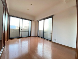 サンプラザ本山南の寝室