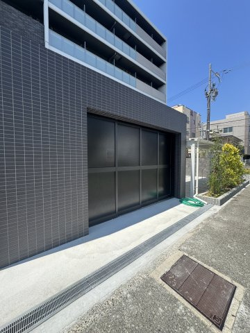 アドバンス神戸マリスⅠの駐車場
