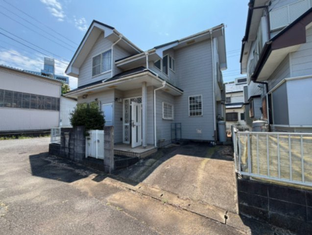稲敷市蒲ケ山　中古戸建の駐車場