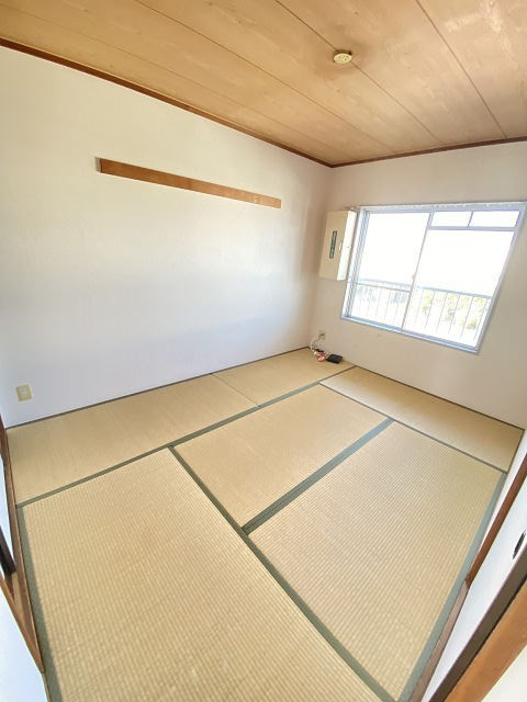 フルーツヴィラマルイの寝室|使い勝手のいい寝室です