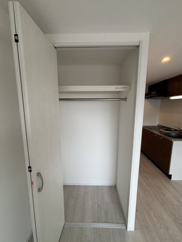 GRAND CINQ 02（クランサンクゼロツー）の収納|ちょっとした収納スペースも充実しています