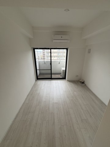 GRAND CINQ 02（クランサンクゼロツー）の寝室|使い勝手のいい寝室です