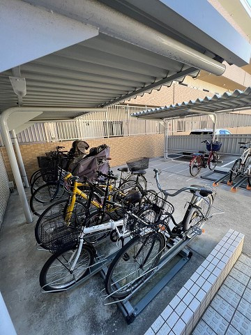 尼崎市武庫町１丁目の賃貸マンションの外観